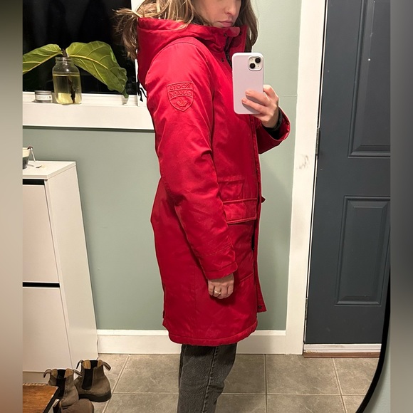 *SOLD* Roots Red Parka - Picture 5 of 5